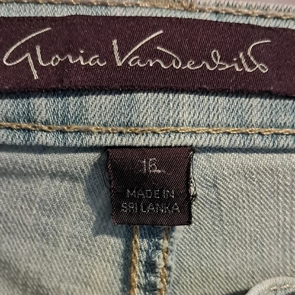 Gloria Vanderbilt Women's High Rise Light Blue Jeans